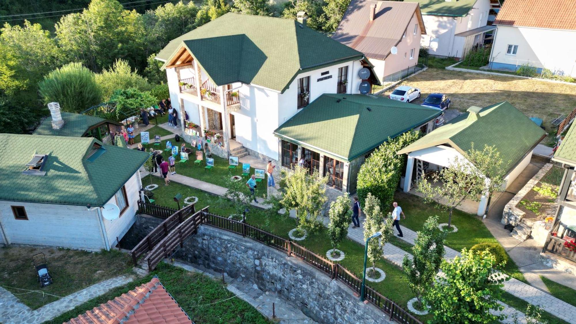 Rooms And Apartmants Mirovic Kolašin Exterior foto