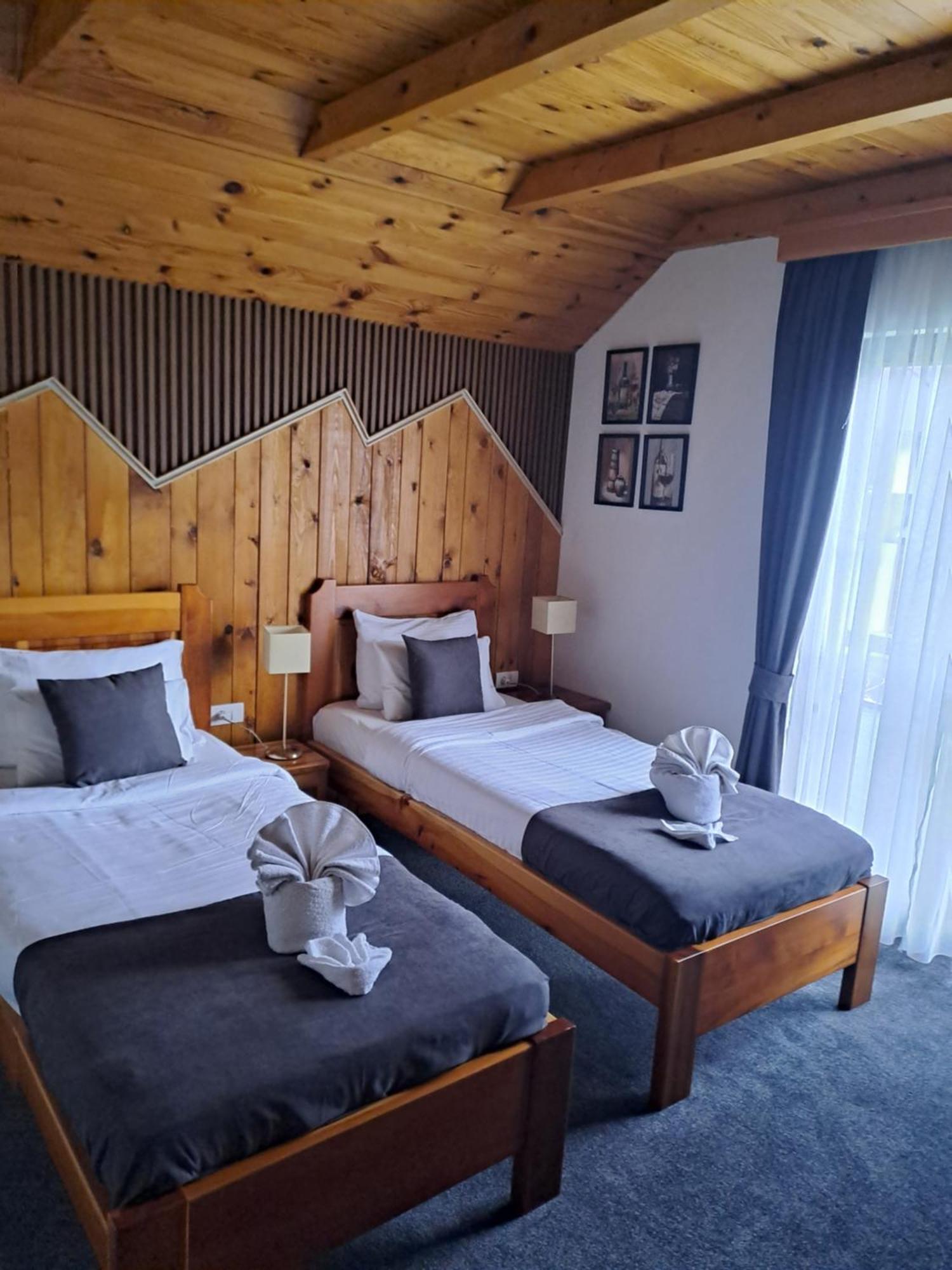 Rooms And Apartmants Mirovic Kolašin Exterior foto